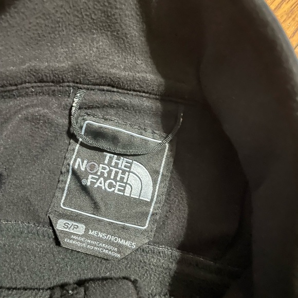 North Face men’s small jacket - Picture 2 of 4